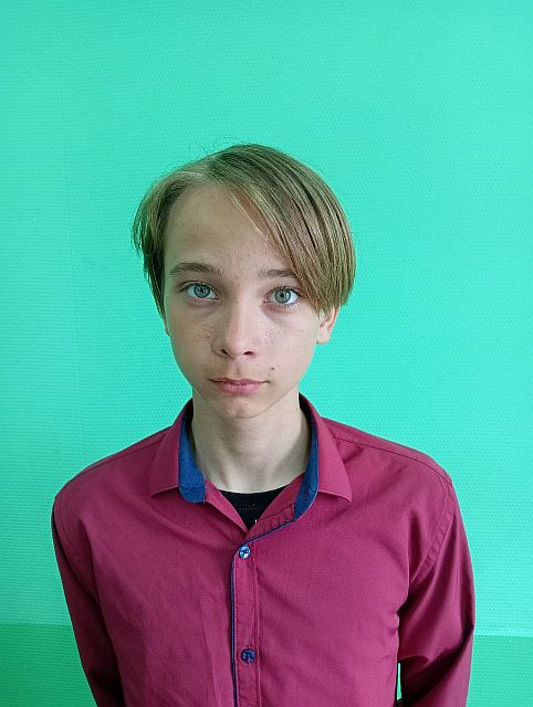 Иконников Дмитрий Евгеньевич.